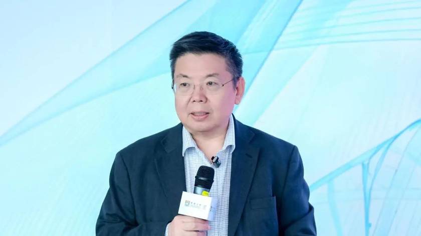 王拥军院士：剑桥大学50张病床配600位科学家，国内配5个大夫就超编了