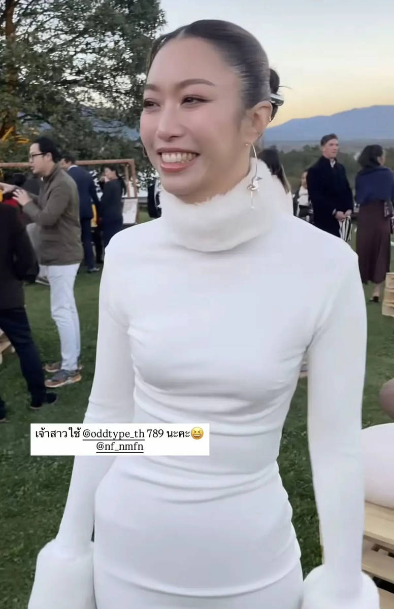 霍启仁在玉龙雪山举办婚礼 泰国妻子高挑美艳