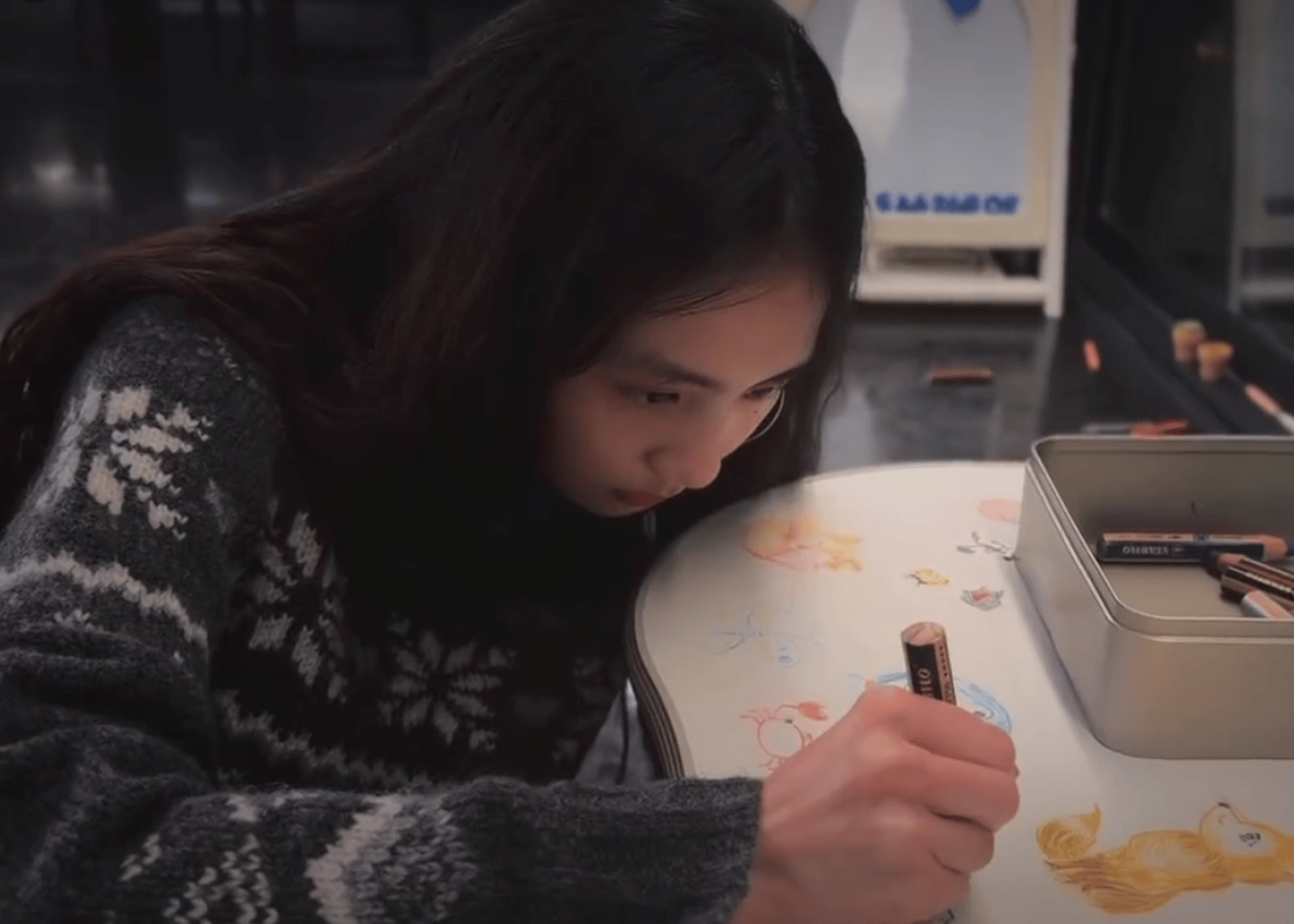 黄磊妻子晒仨孩子日常生活！小儿子拉大提琴超帅气