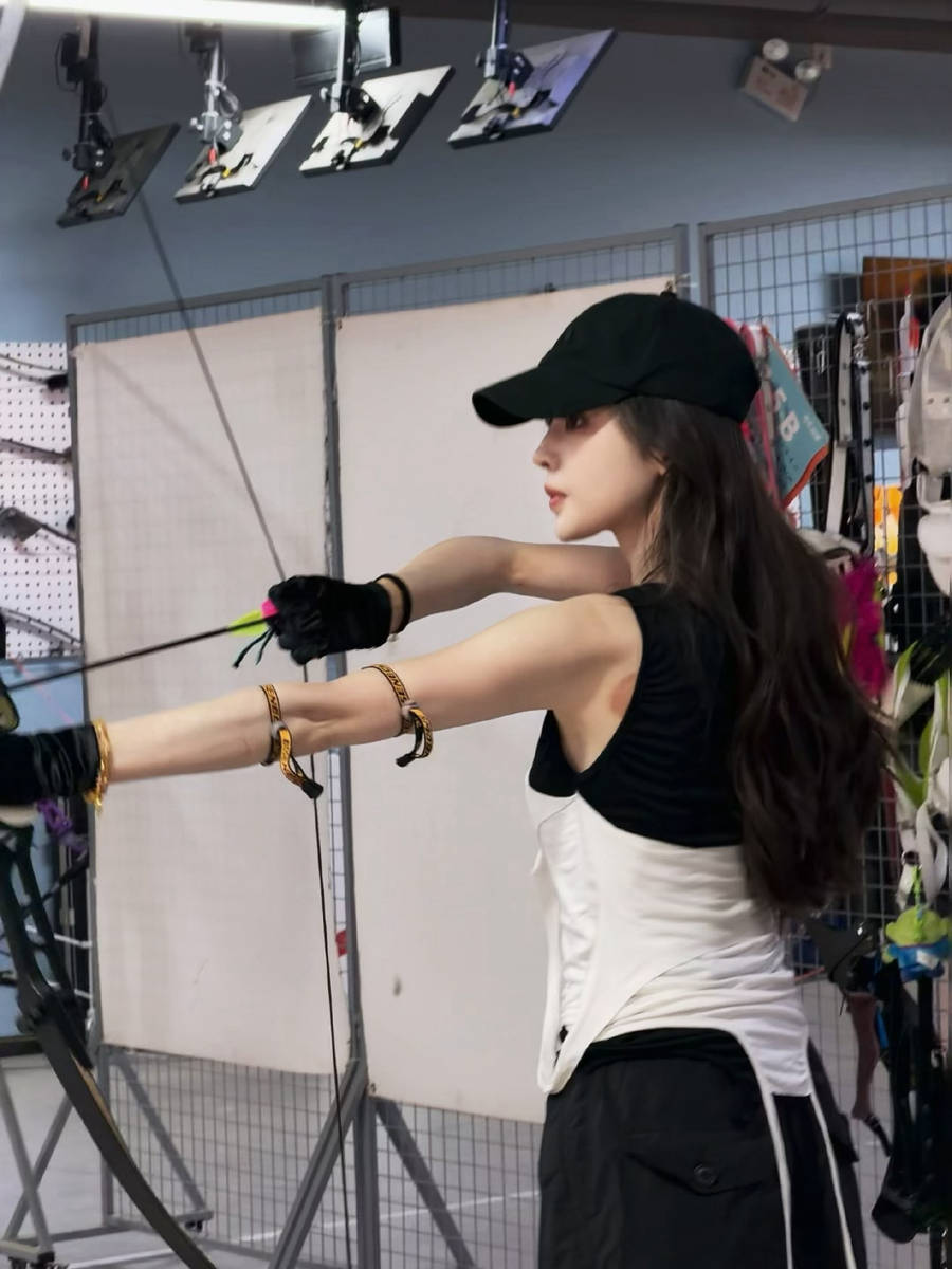 古力娜扎化身美女弓箭手太养眼！身姿挺拔气质在线