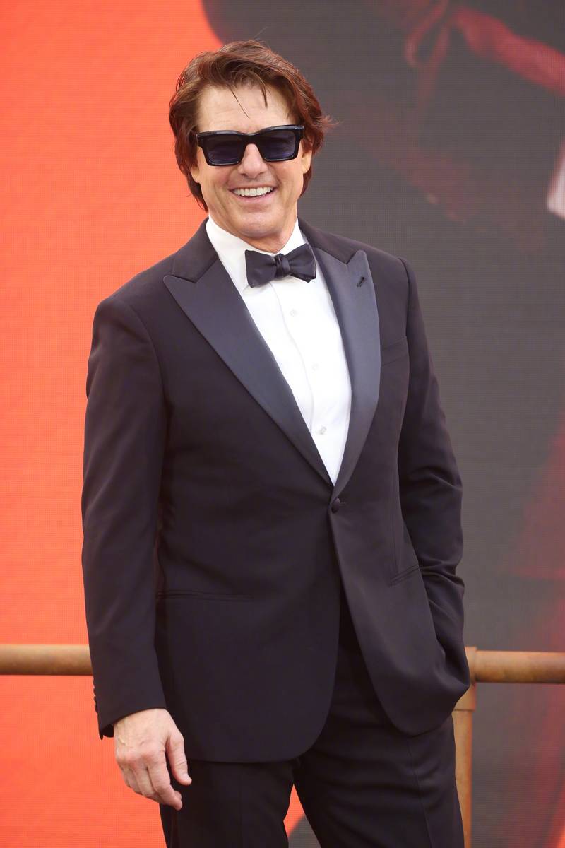阿汤哥亮相新片《挖掘者》伦敦首映 墨镜+西装杀状态依旧封神 威廉王子与凯特王妃惊喜现身