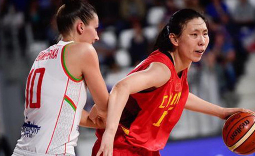 打日本不用手软！她18岁就撑起中国女篮：连续2场50分打趴对手