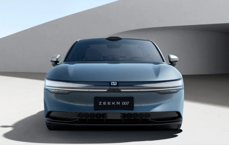 有了极氪007的加盟,吉利极氪完成今年20万辆销量目标前景可期_搜狐