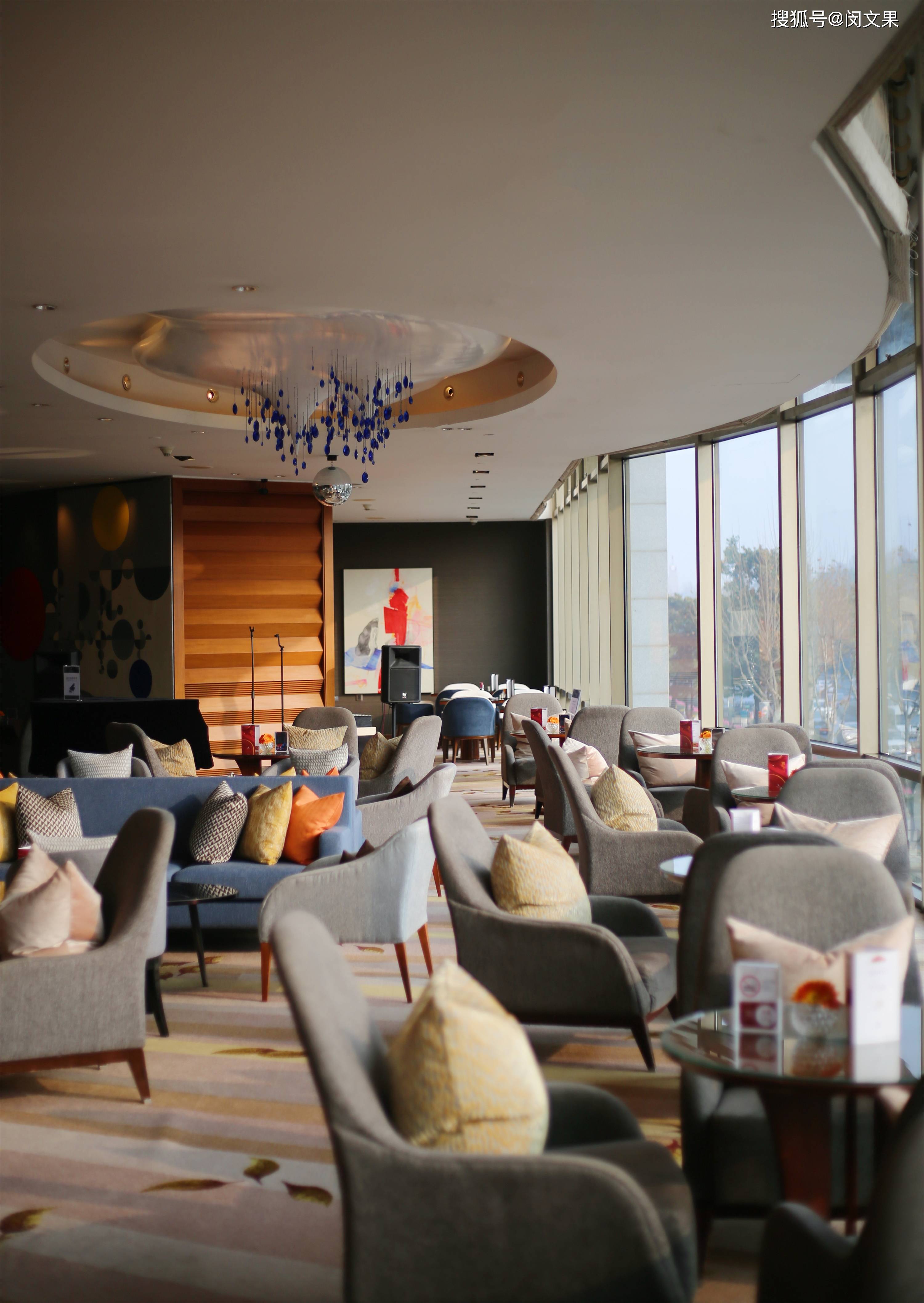 长江河畔,江景无敌,武汉最适合city walk的老牌酒店|武汉马哥孛罗酒店