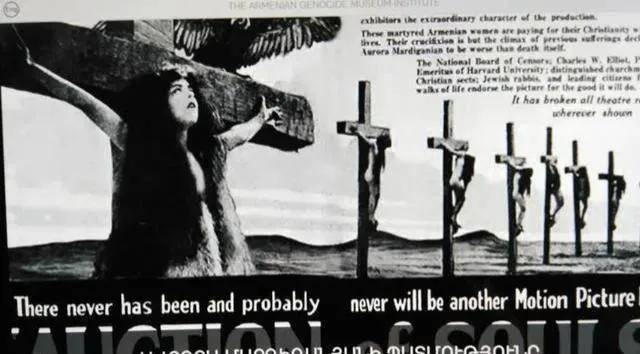 少女赤身裸体被钉到十字架上,任其自生自灭,她们得罪了谁?