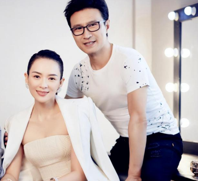 章子怡和汪峰一开始就是同床异梦,各怀鬼胎,网友:戴着假面具的淫夫