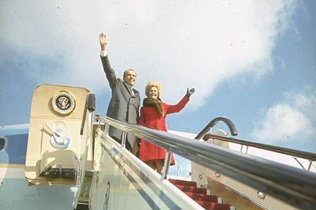 尼克松总统也是带着满满的诚意访华,在尼克松总统一行到达下榻酒店