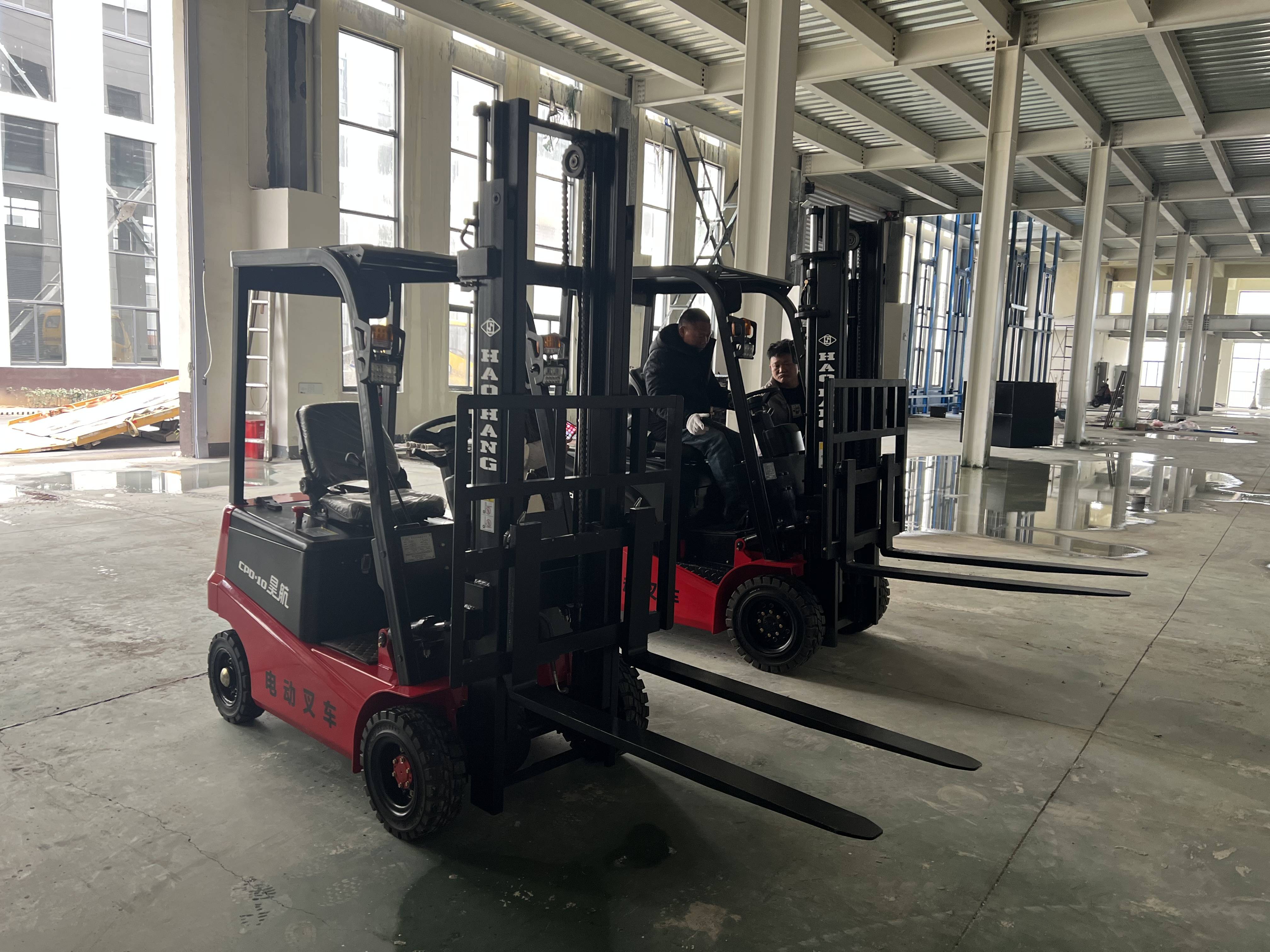 1吨新能源电动叉车价格图片(昊航小型电动叉车)_搜狐汽车_搜狐网