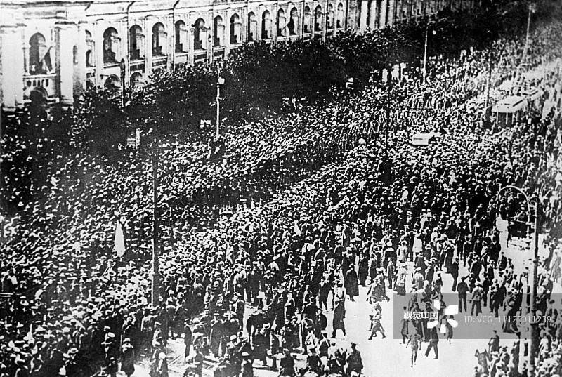 1905年俄国革命后,欧洲对社会主义和反劳工动员的恐惧_罢工_法国_政治