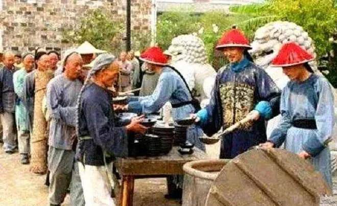 土豪劣绅 来自搜狐网