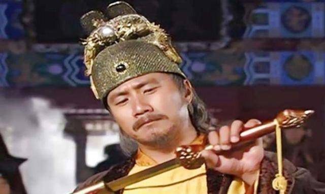 于是,朱元璋命人把蒲寿庚的尸体挖出来鞭尸,又下令让蒲氏家族男子充军