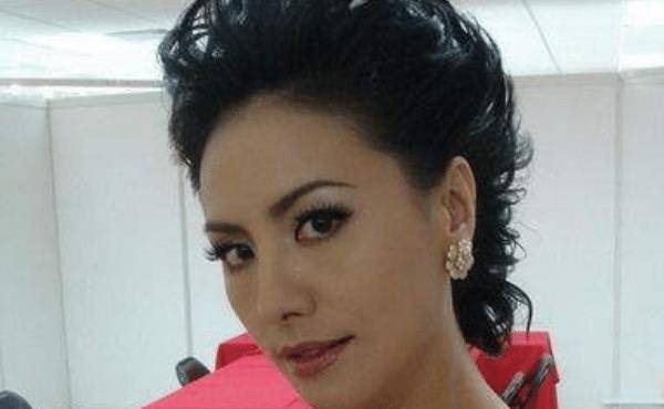 田丽表演得过金钟奖,各种人物都能塑造,个人更是魅力性感_时尚_角色