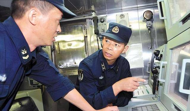 辽宁舰副舰长陆强强:他曾是美国国防部的"知名人物"_训练_全海军_能力