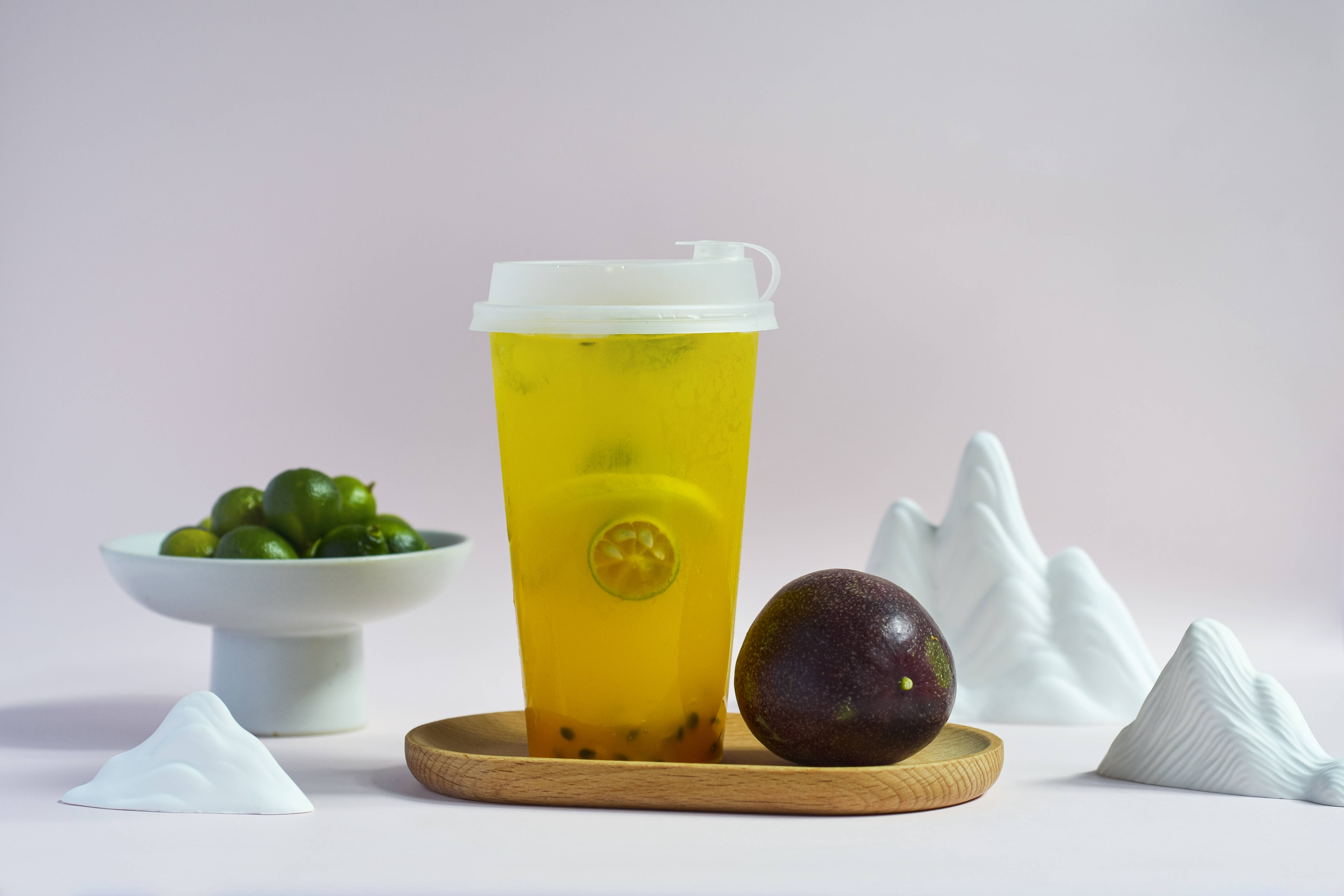 百香果餐饮现榨饮品快捷料包不仅储存简单,种类还很多,有茶饮,鲜果汁