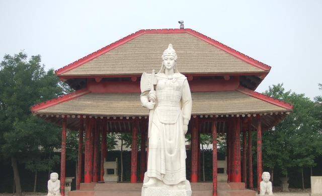 1976年,妇好墓在河南安阳殷墟中被发现,专家认为是神话人物的妇好