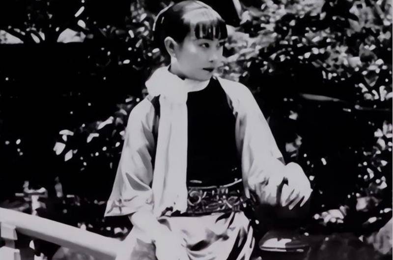 上海名伶孟小冬,被梅兰芳骗婚之后,嫁给62岁的杜月笙_姚玉兰_表演