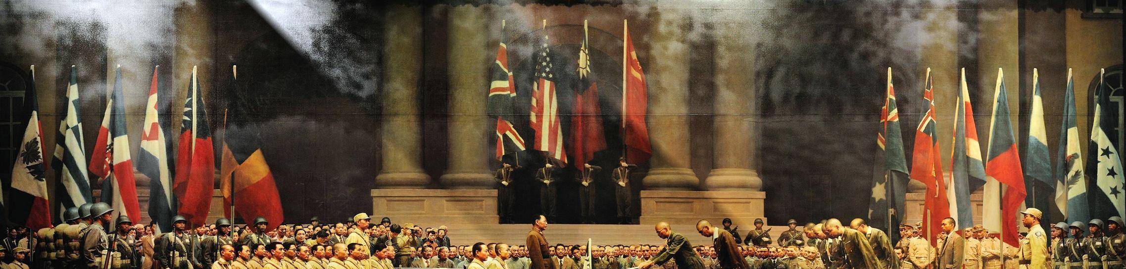 少年傲骨的养成1945年抗战胜利,凭借着抗战时在隐蔽战线立下的功劳