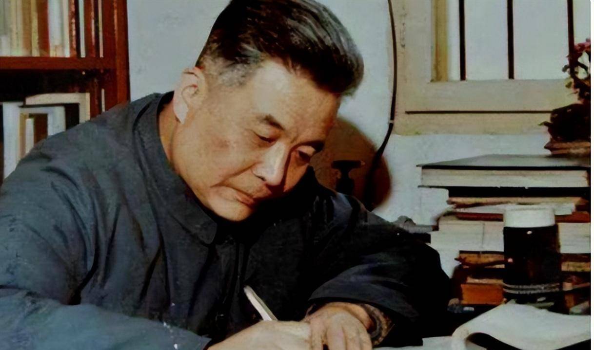 从此中国突破了外国的核垄断,不再备受美国等军备大国的核威胁.