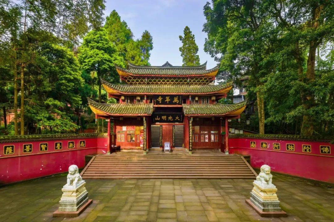 《峨眉山春节寺庙祈福指南》来了,逛完好运一整年!