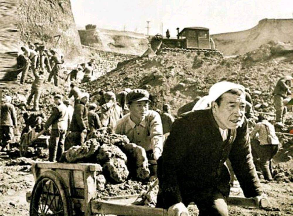 20世纪60年代,家喻户晓的大寨"铁姑娘"郭凤莲,现在怎么样了?