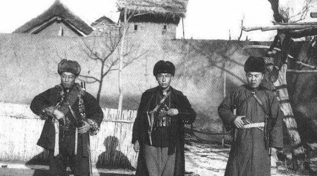 1951年,内蒙一土匪伪装成鞋匠被公安抓捕,枪毙后替刘志丹报了仇