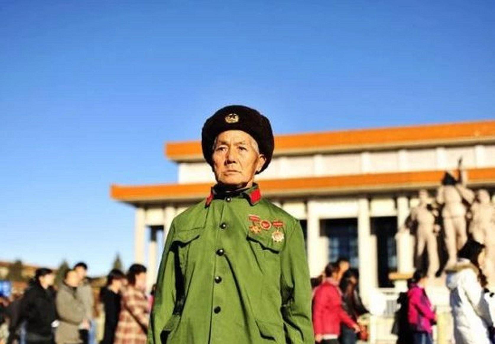 警卫员奉孝同:奉命隐居深山54年,被女儿不小心泄露_毛