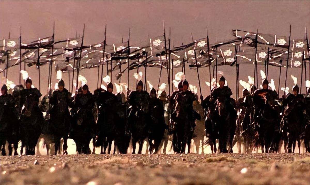 共在位26年,建立了中国古代历史上第一个统一的封建王朝——秦朝