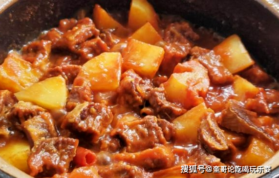 牛腩营养丰富,要想做出美味的牛腩,需要注意一些烹饪