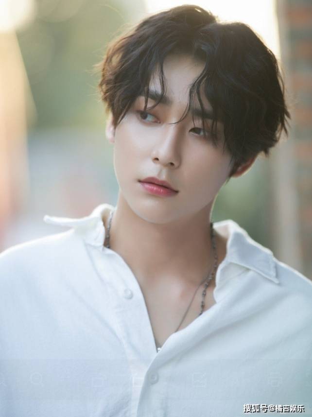 王一博李汶翰前队友uniq韩国成员金圣柱疑似隐婚生子