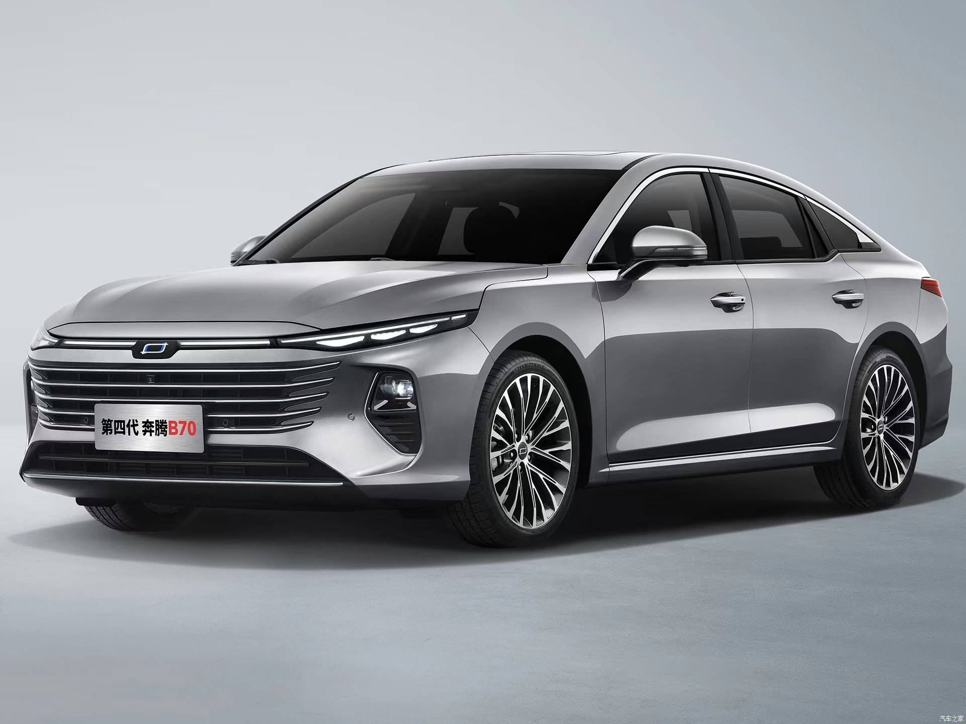 第四代奔腾b70过年开车回家村里人都直呼你买车有品位!