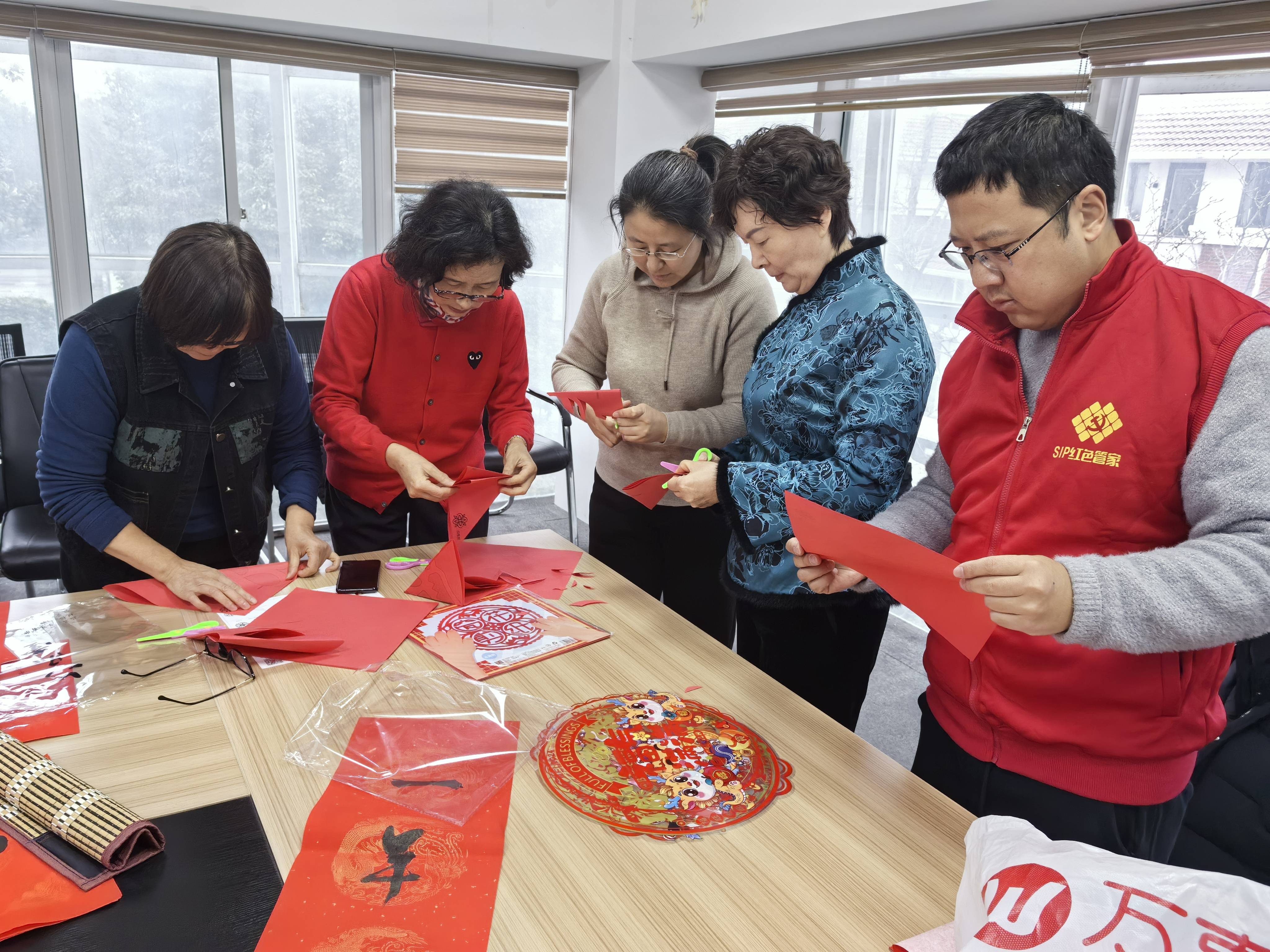 社区春节剪纸活动主题图片