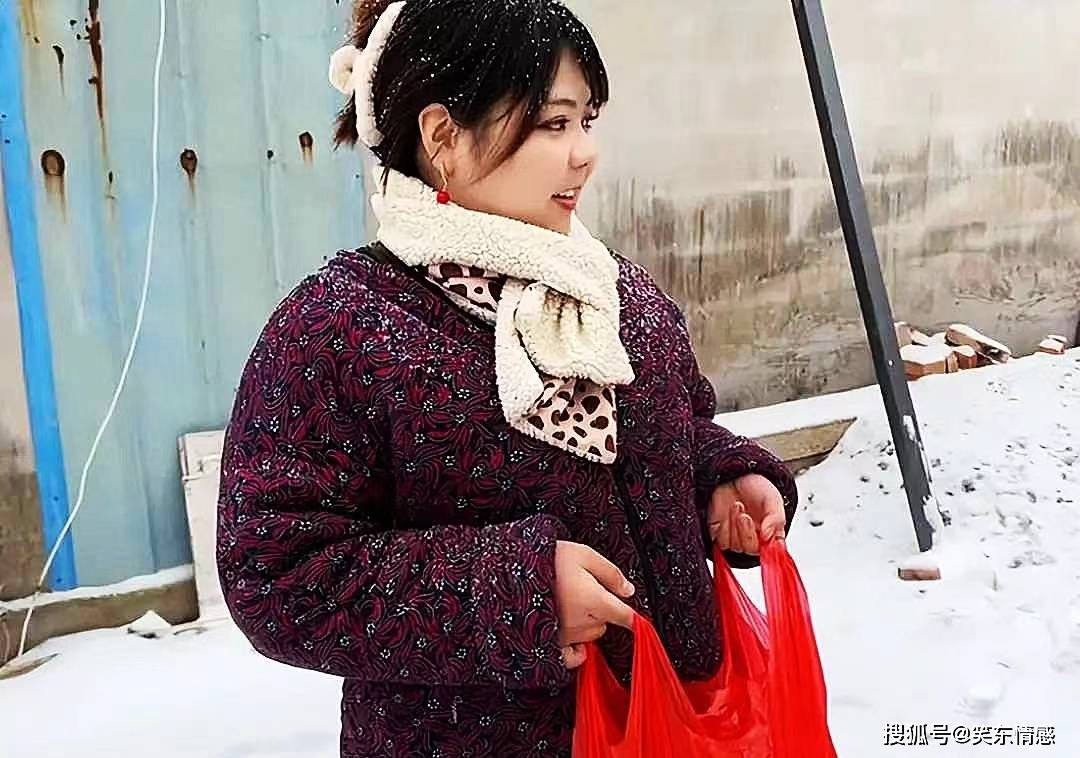 在日本女人多男人少,优秀出众的女人总能得到男人的青睐,美惠子就是