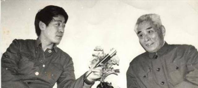 1977年方志敏殉难42周年,黄维前往祭拜:道出一声迟来
