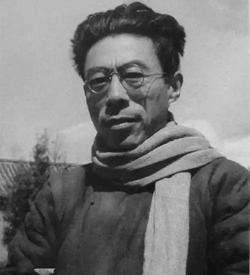 华罗庚还和著名的爱国诗人闻一多成为了邻居,他们一同度过了抗日战争