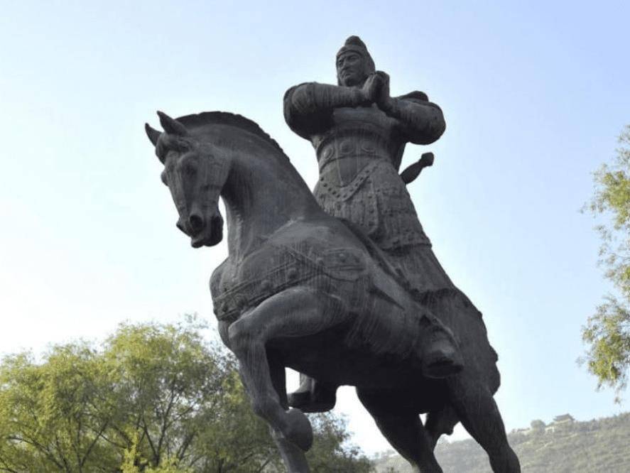 秦始皇统一六国,使分散已久的中原成为统一的封建王朝.