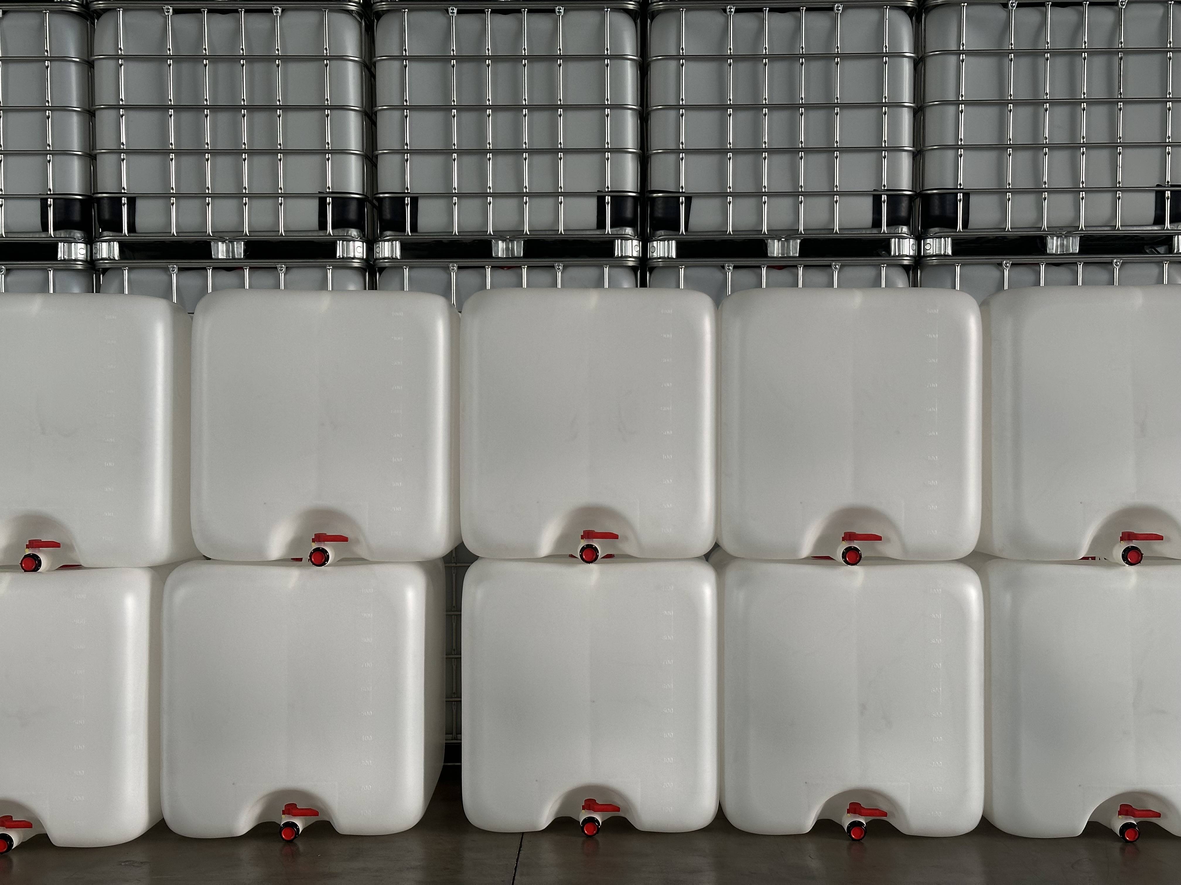 新能源领域液体化工原料包装ibc塑料吨桶_智旺_燃料_昆明