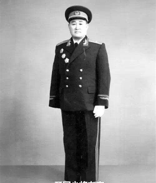 55年首次授衔的十位独臂将军,创下多项共和国之最_少将_军衔_中将