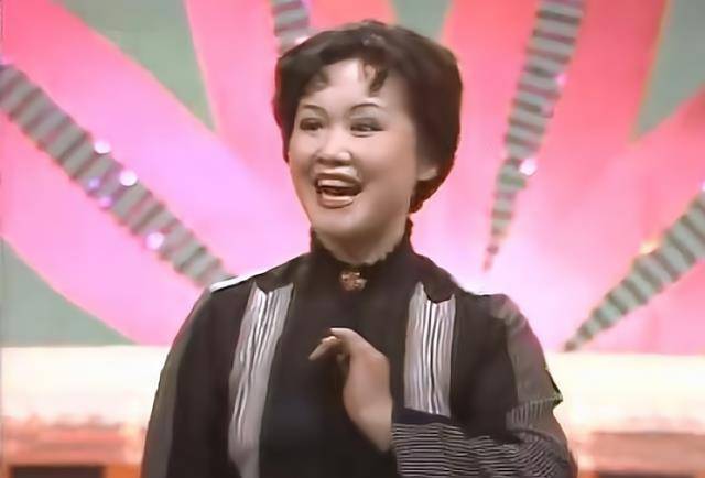 开始采用现场直播的方式_李谷一_黄一鹤_王枫