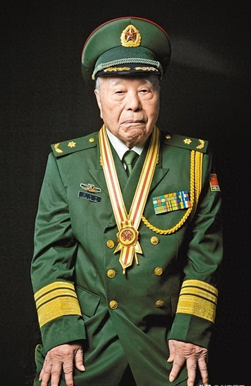 他的名字曾是国家最高机密!_程开甲_研究_英国