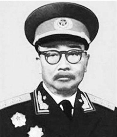 女特工,为保护机密带丈夫孩子跳海,全家壮烈牺牲_董秋斯_姐妹_延安