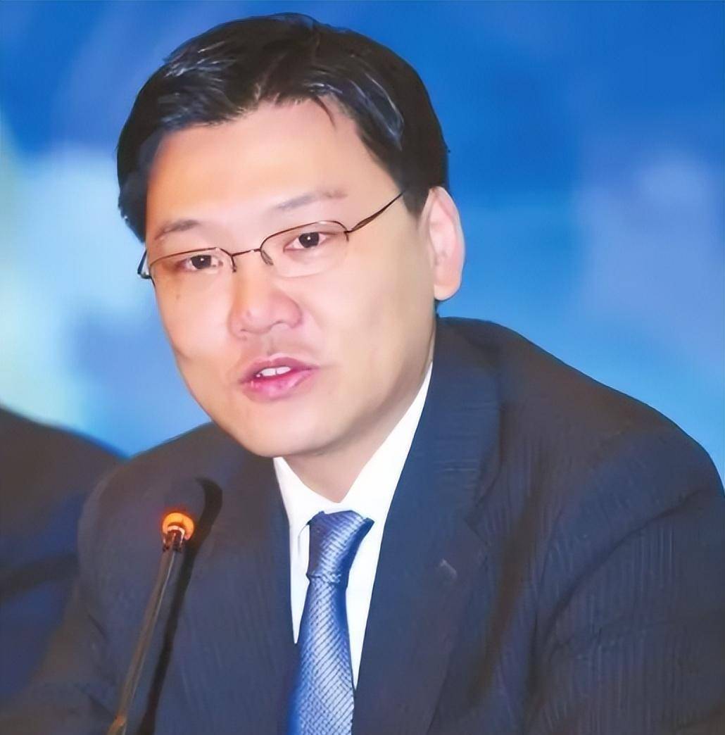 革命烈士江姐独子彭云,长大后定居美国成终身教授,为何不回国?