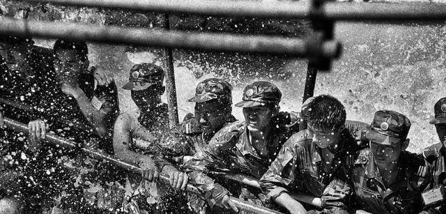 抗洪英雄高建成,牺牲时年仅33岁,如今女儿进入父亲生前部队_洪水_长江