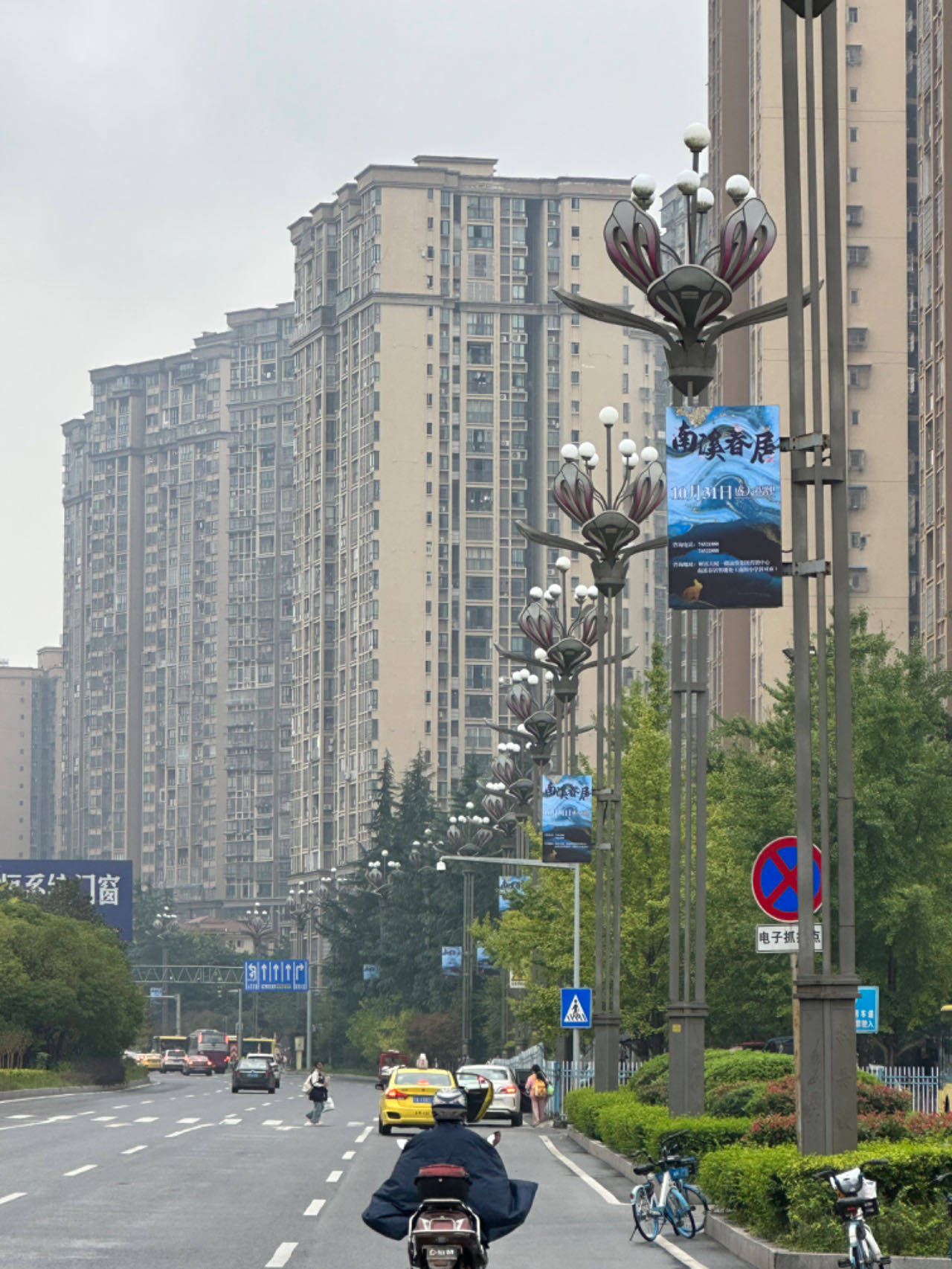 垫江灯杆广告特点有哪些?