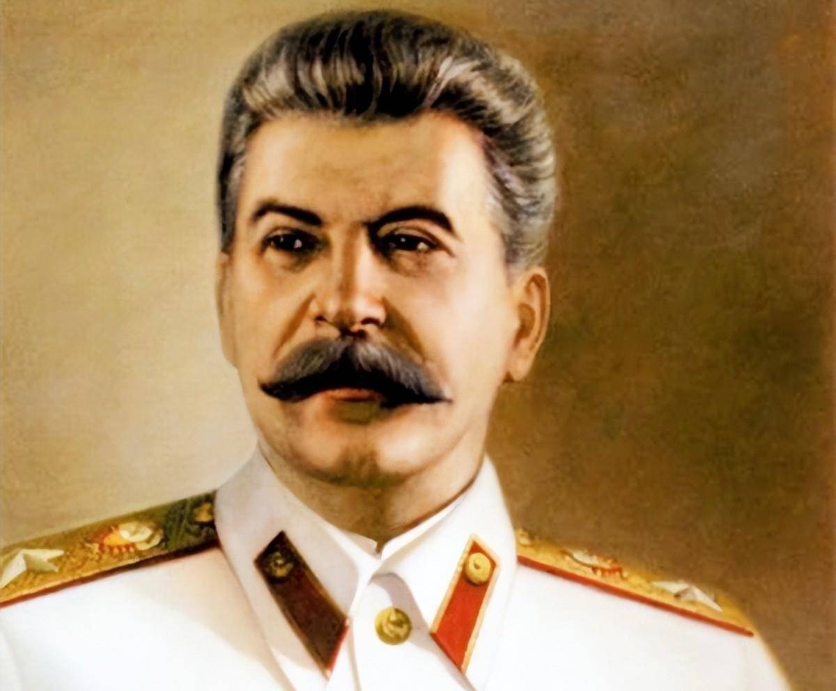 斯大林有十几个替身,如何分辨真身和替身?_鲁本斯基_谢尔盖·基洛夫_