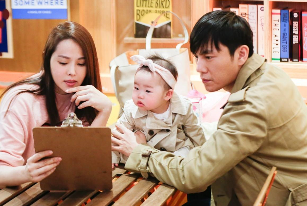 生日晒照庆生,置身花海宛若少女,与小10岁老公幸福美满_秦昊_祝福