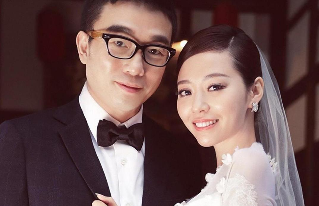 原创张靓颖与冯轲相爱15年被骗走6亿身家离婚6年后两人天差地别