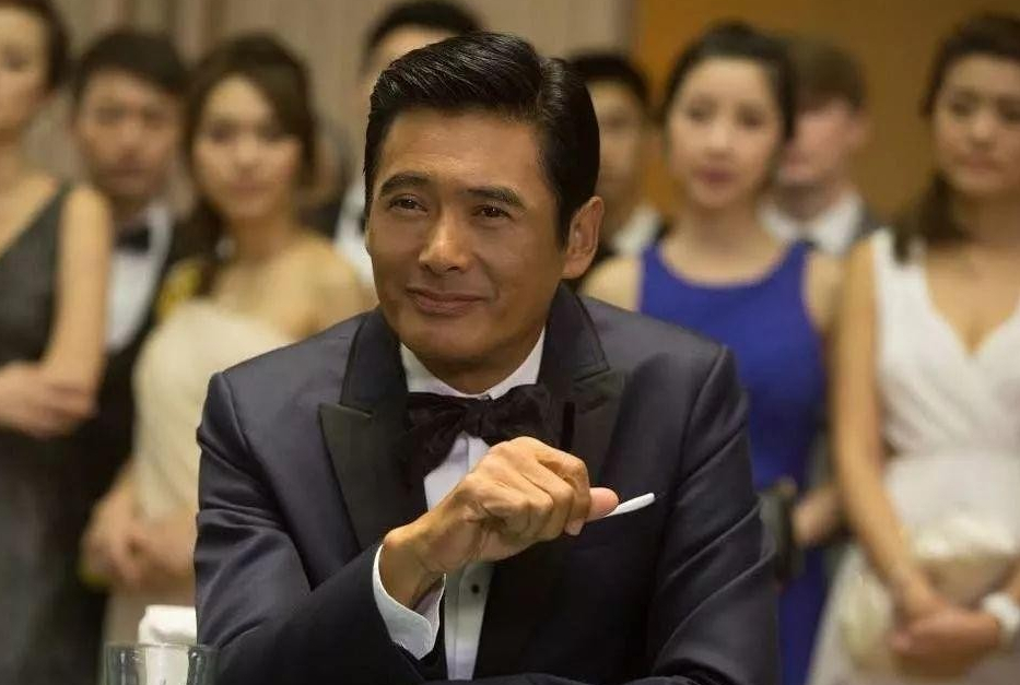 周润发3亿豪宅揭秘网友热议奢华还是简约