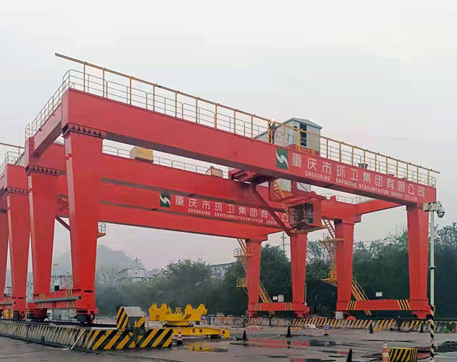 如何保证集装箱门式起重机的安全性能