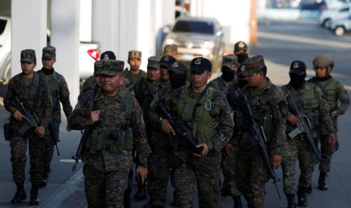 萨尔瓦多:黑帮组成的国家,谋杀率冠绝全球,总统亲自率军警火拼_美国