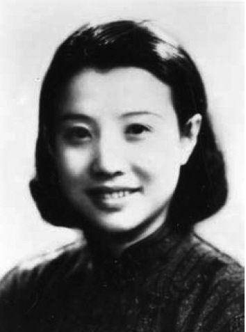 她是传奇女间谍,为革命嫁给陈志皋,蒙冤入狱17年,2017年去世_黄慕兰